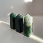 Obelisk z Jadeitu Indyjskiego - obrazek 2
